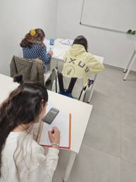 Clases de matem&aacute;ticas